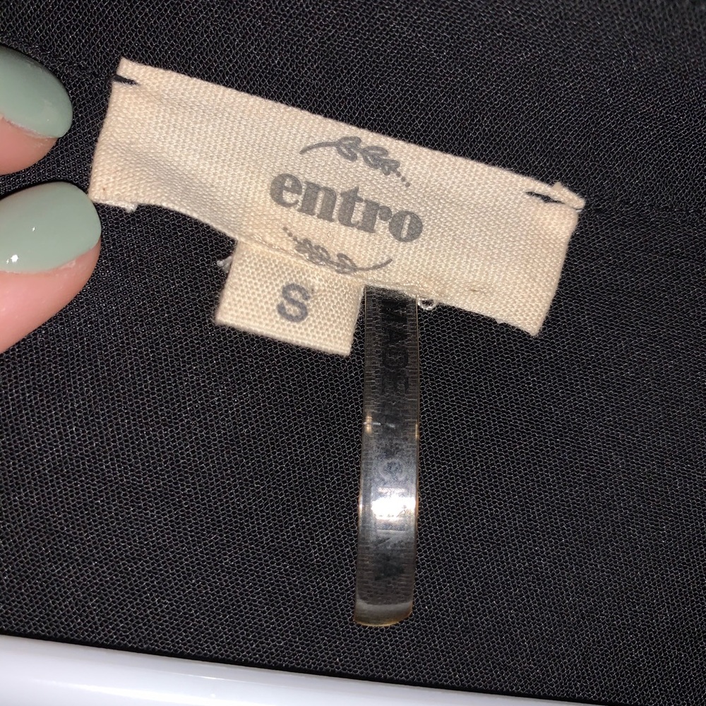 Entro Collared Button-Up Top - Picture 3 of 4